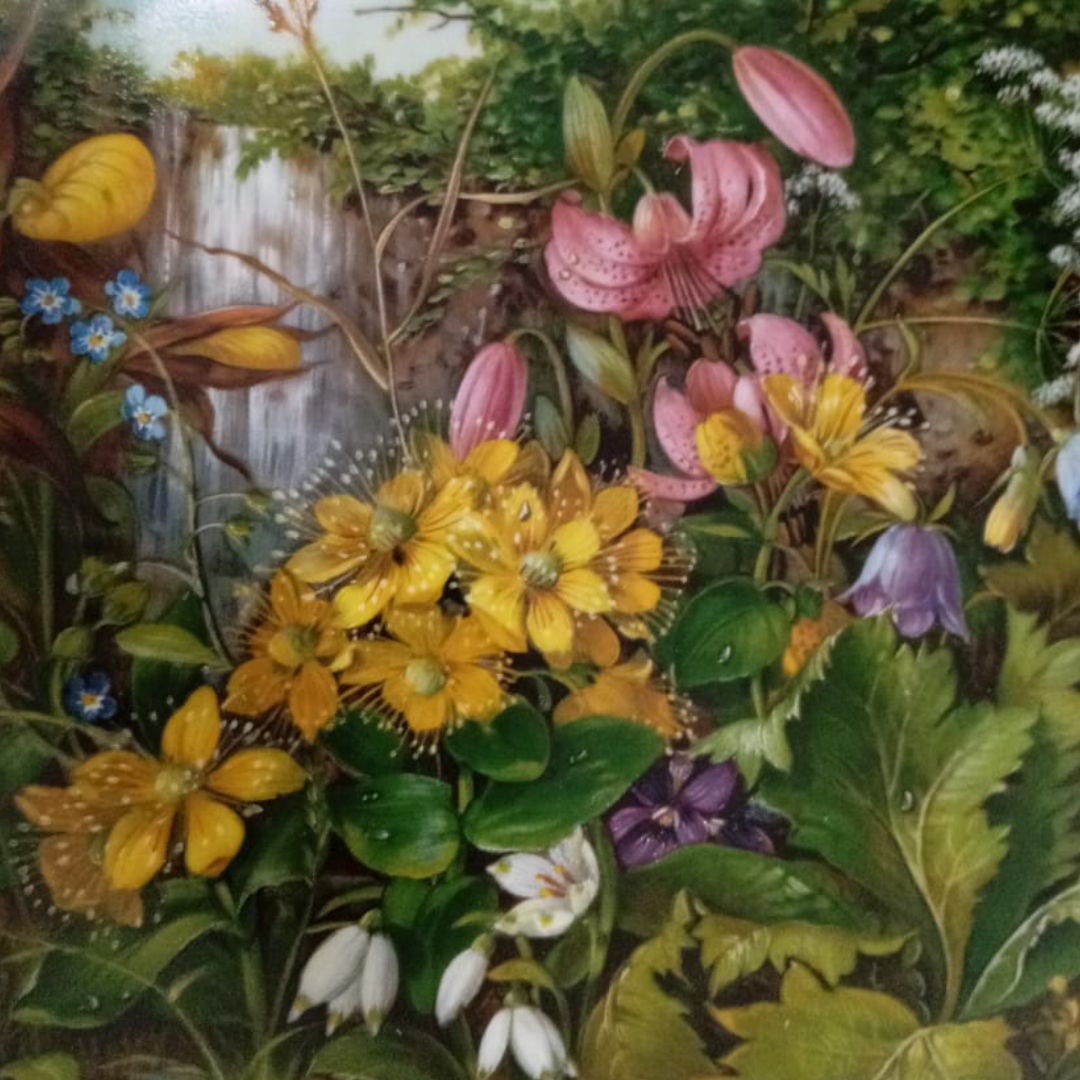 Wall hanging plate