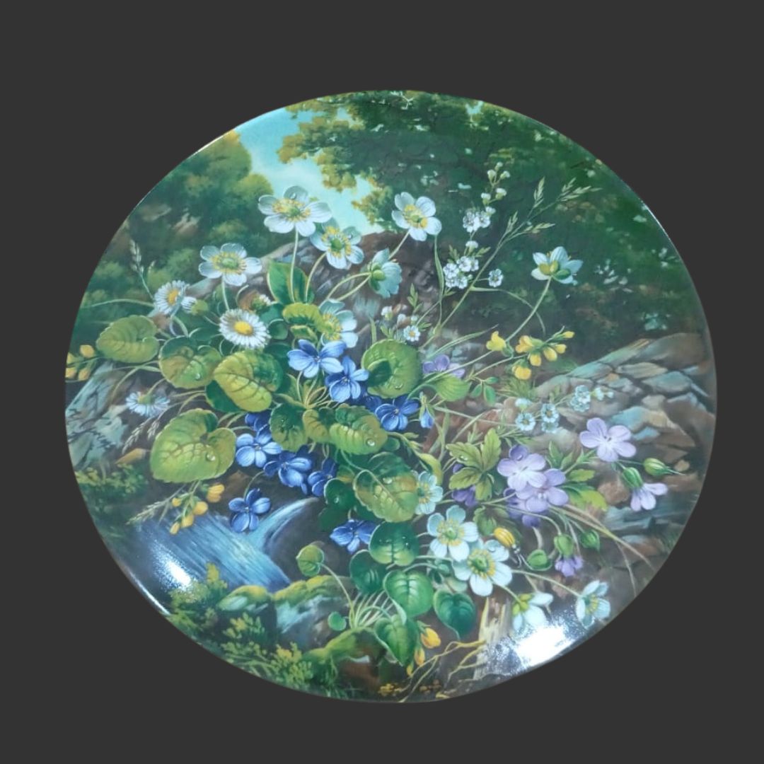 Wall Hanging Plate