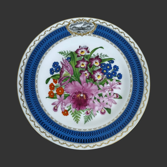 Wall hanging plate