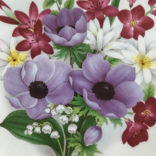 Wall hanging plate