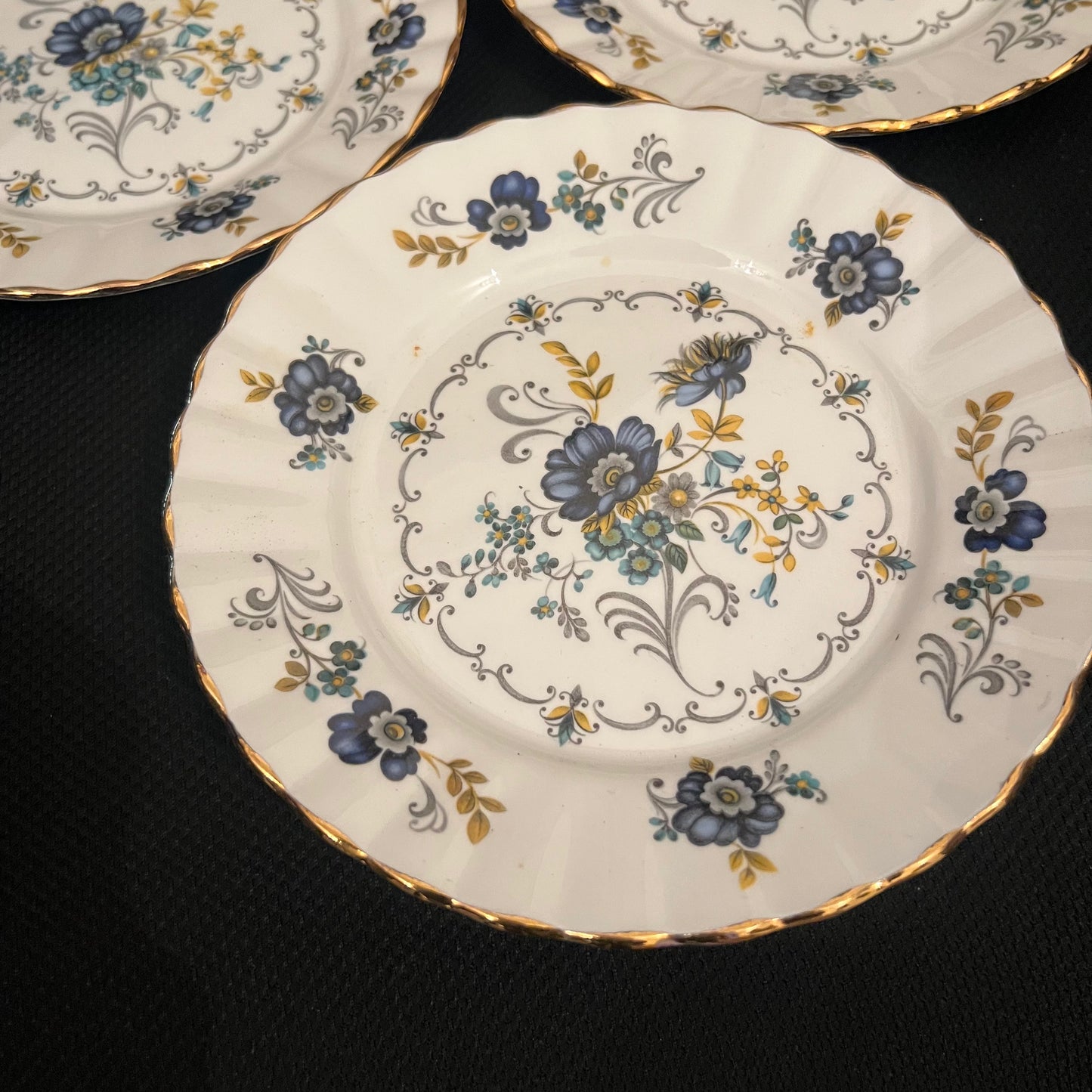 A beautiful trio of quarter plates by Royal Stafford. Bone China, Made in England.
A Beautifull trio to enhancing your dining experience
Size:6.5” apx