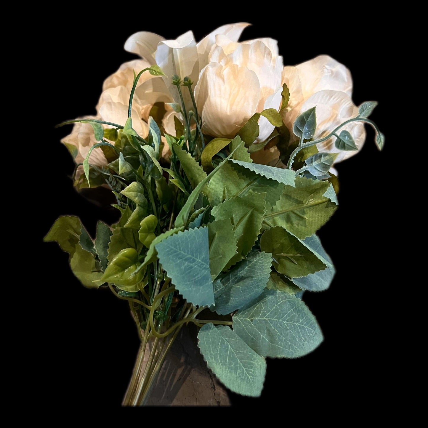 Brighten your day with our Gorgeous Flower Bunch. Perfect for any occasion, this 12-inch arrangement brings beauty and joy to your space!