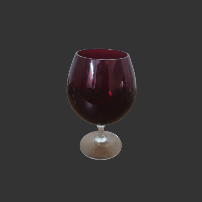Glass goblet