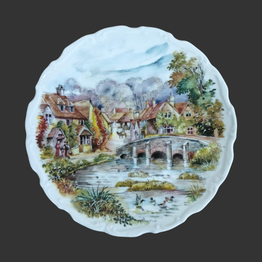 Wall hanging plate