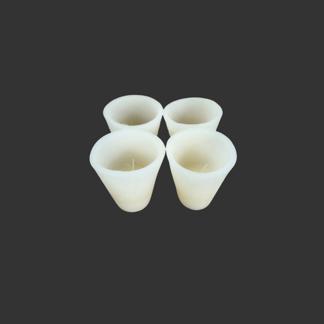 Set of 04 cup-shaped candles