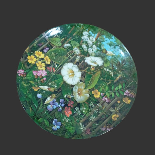 Wall Hanging Plate