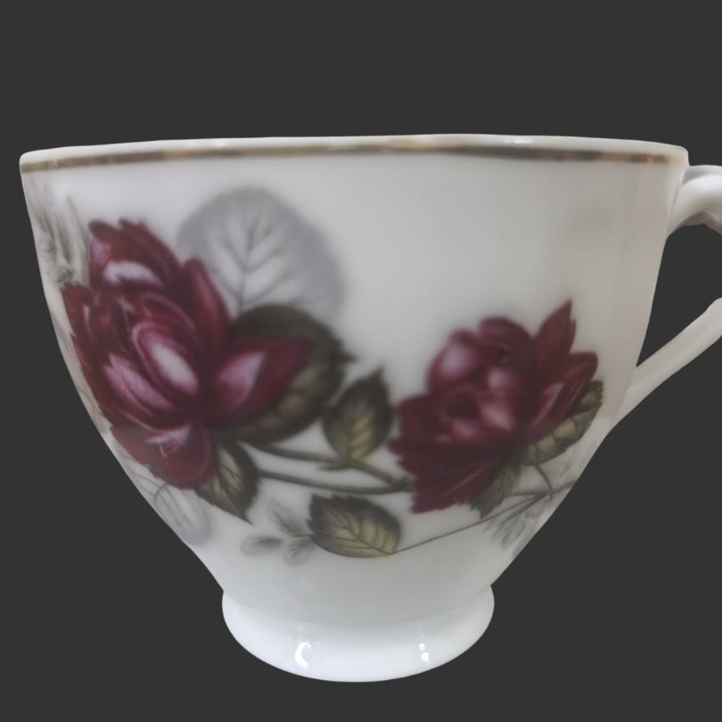 Set of 03 Tea Cups & Saucers