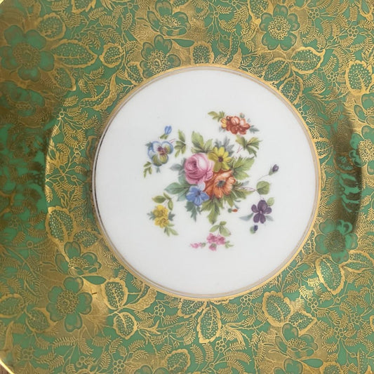 Wall hanging plate