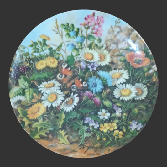 Wall Hanging Plate