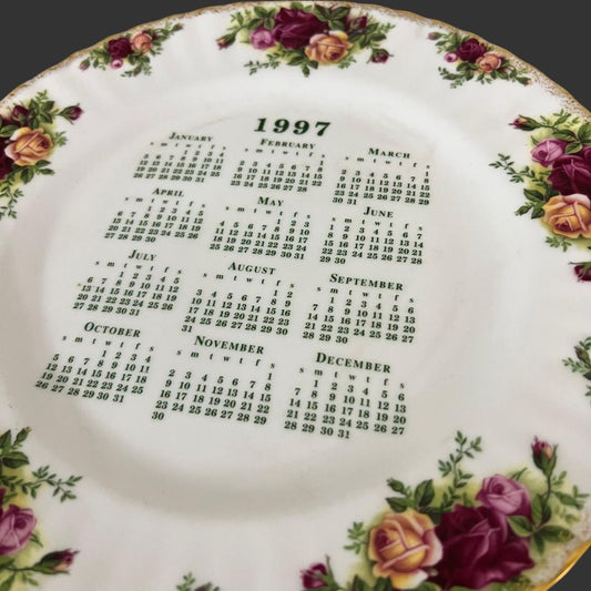 Wall hanging plate