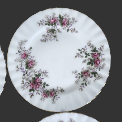 Set of 04 Dessert Plates