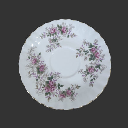 Set of 04 Tea Cups & Saucers