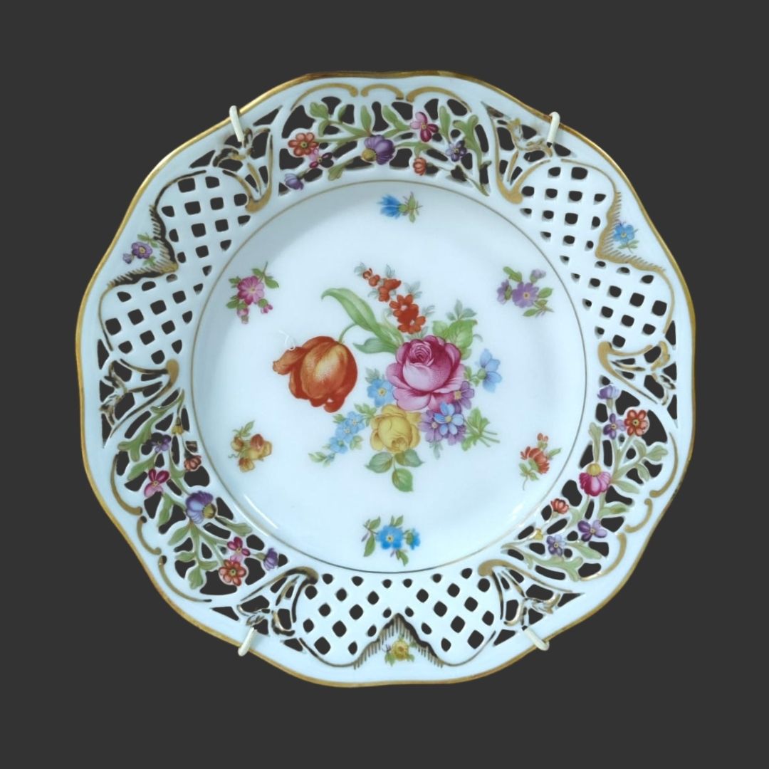 Wall Hanging Plate