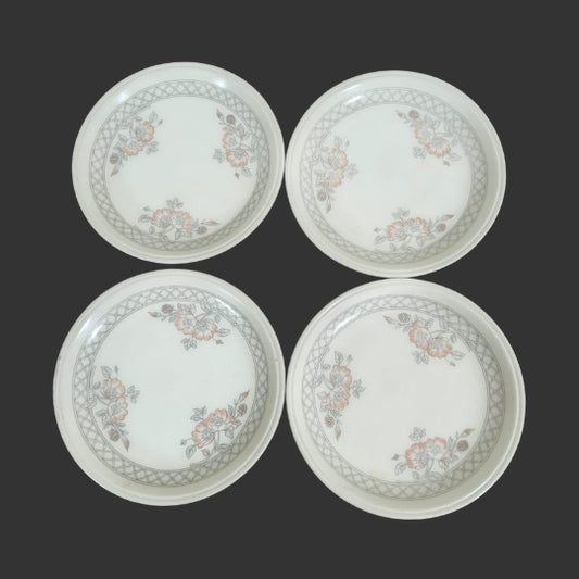 A Set of 04 Quarter Plates