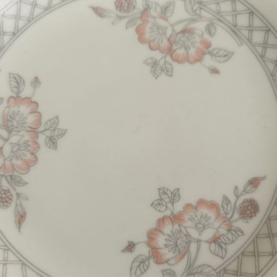 A Set of 04 Quarter Plates