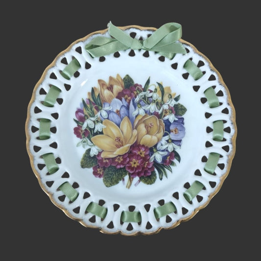 Wall Hanging Plate