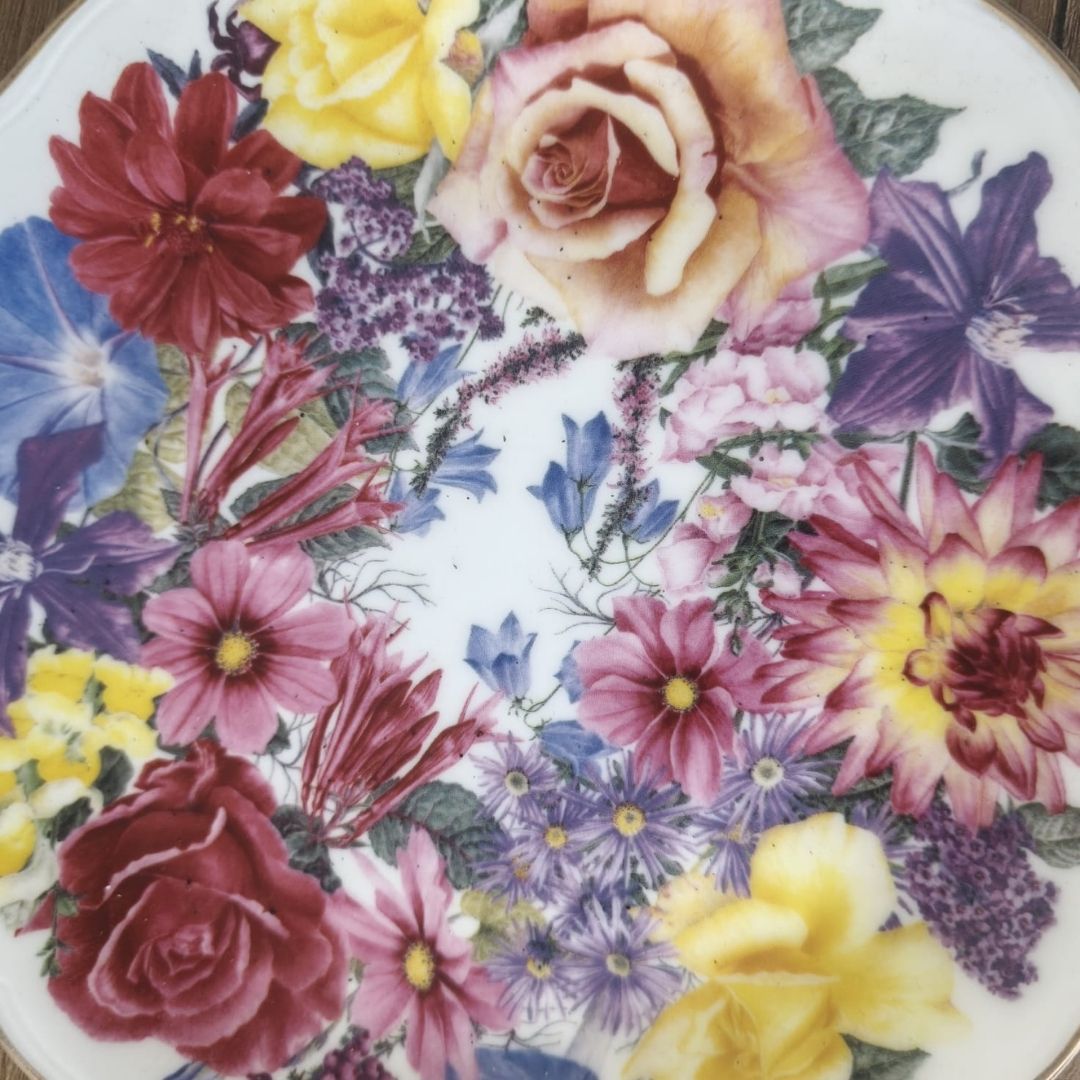 Wall Hanging Plate