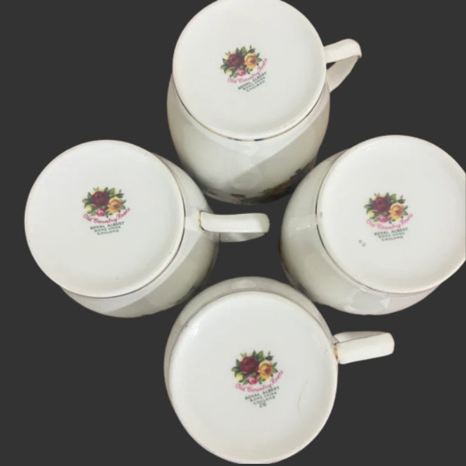 A set of 04 Mugs
